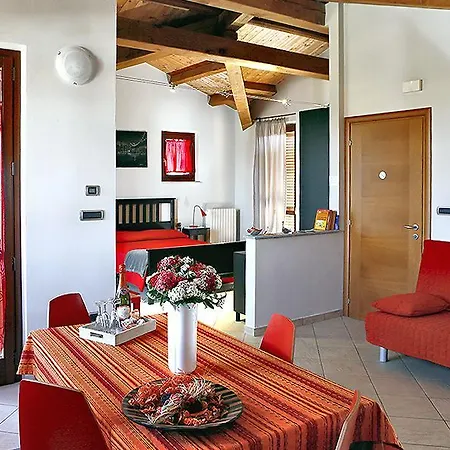 Milu Bed and Breakfast Κούνεο