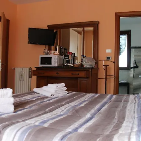 Nocleg ze śniadaniem Milu 4*