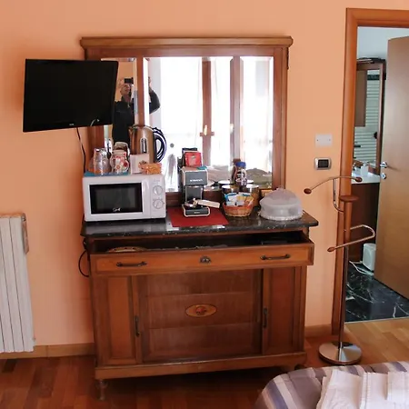 Milu Bed and Breakfast Κούνεο